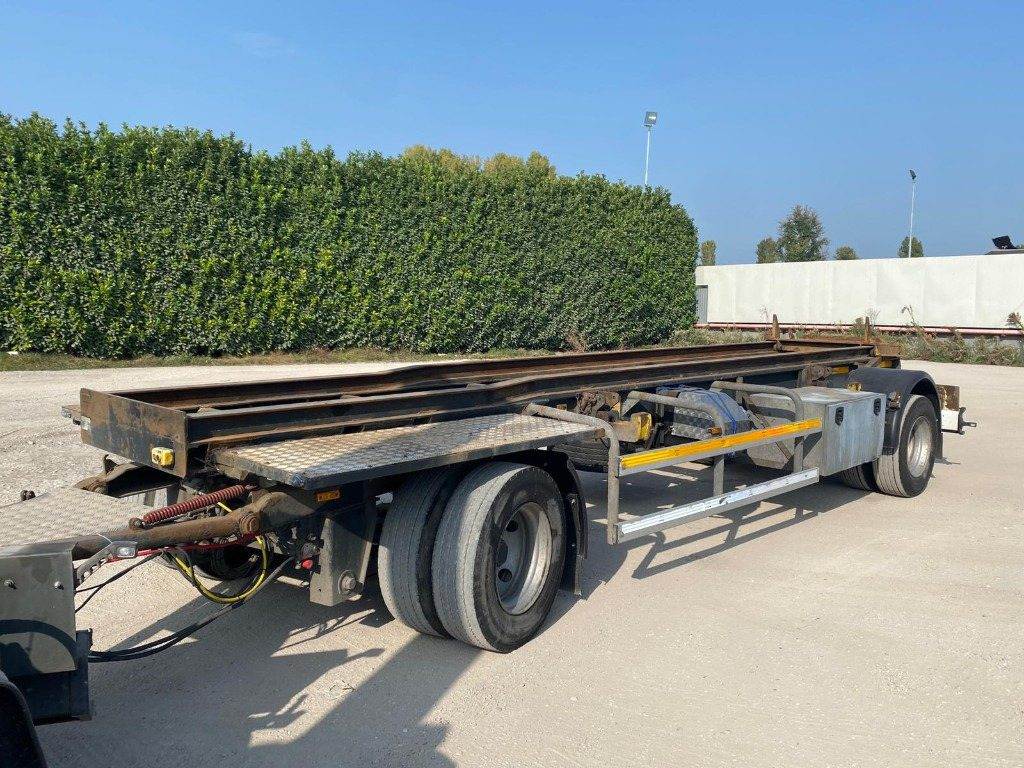 CARDI RIMORCHIO CARDI SCARRABILE PNEUMATICO - مقطورة هوك ليفت/ لود لوجر: صور 3 CARDI RIMORCHIO CARDI SCARRABILE PNEUMATICO - مقطورة هوك ليفت/ لود لوجر: صور 3