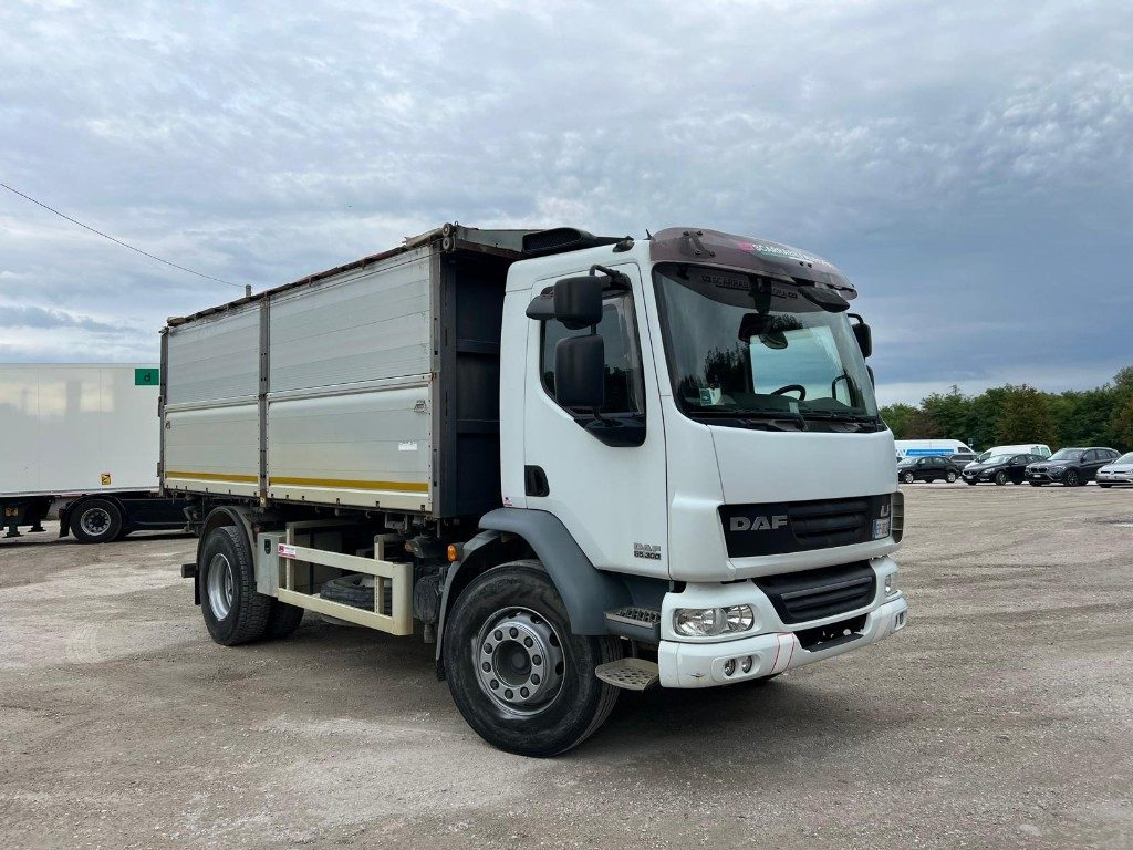 DAF LF55.300 RIBALTABILE TRILATERALE - قلابات: صور 3 DAF LF55.300 RIBALTABILE TRILATERALE - قلابات: صور 3