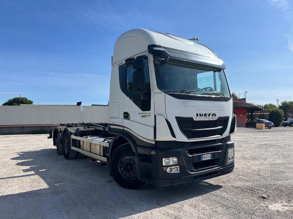 IVECO STRALIS 460 USATO SCARRABILE - شاحنة ذات الخطاف: صور 2 IVECO STRALIS 460 USATO SCARRABILE - شاحنة ذات الخطاف: صور 2