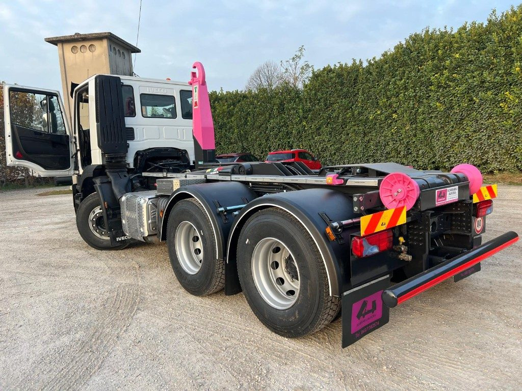 IVECO STRALIS 460 X-WAY SCARRABILE 6X4 - شاحنة ذات الخطاف: صور 5 IVECO STRALIS 460 X-WAY SCARRABILE 6X4 - شاحنة ذات الخطاف: صور 5