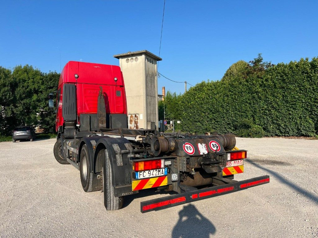 IVECO STRALIS 500 SCARRABILE - شاحنة ذات الخطاف: صور 5 IVECO STRALIS 500 SCARRABILE - شاحنة ذات الخطاف: صور 5