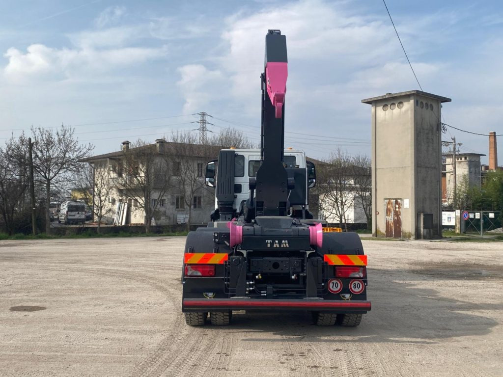 IVECO TRAKKER T-WAY AD510 NUOVO SCARRABILE - شاحنة ذات الخطاف: صور 4 IVECO TRAKKER T-WAY AD510 NUOVO SCARRABILE - شاحنة ذات الخطاف: صور 4