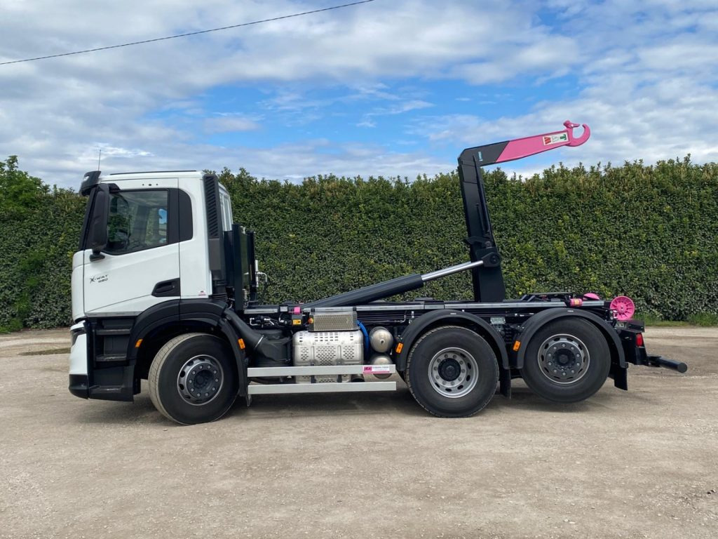 IVECO X-WAY AD280X48Y NUOVO SCARRABILE PASSO 3120 - شاحنة ذات الخطاف: صور 3 IVECO X-WAY AD280X48Y NUOVO SCARRABILE PASSO 3120 - شاحنة ذات الخطاف: صور 3