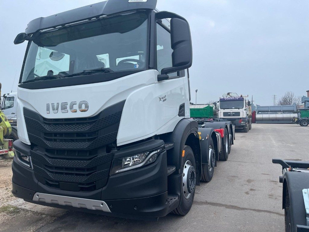 IVECO X-WAY AD350X480YPS SCARRABILE NUOVO - شاحنة ذات الخطاف: صور 2 IVECO X-WAY AD350X480YPS SCARRABILE NUOVO - شاحنة ذات الخطاف: صور 2