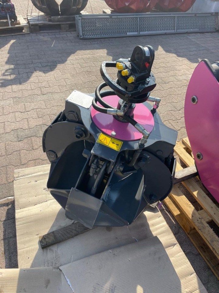 POLIPO NUOVO A 4 PALE CON ROTORE - مخلبي: صور 1 POLIPO NUOVO A 4 PALE CON ROTORE - مخلبي: صور 1