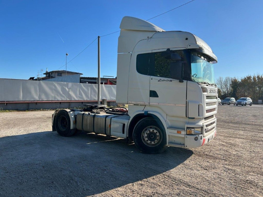 شاحنة جرار SCANIA R420 TRATTORE: صور 6