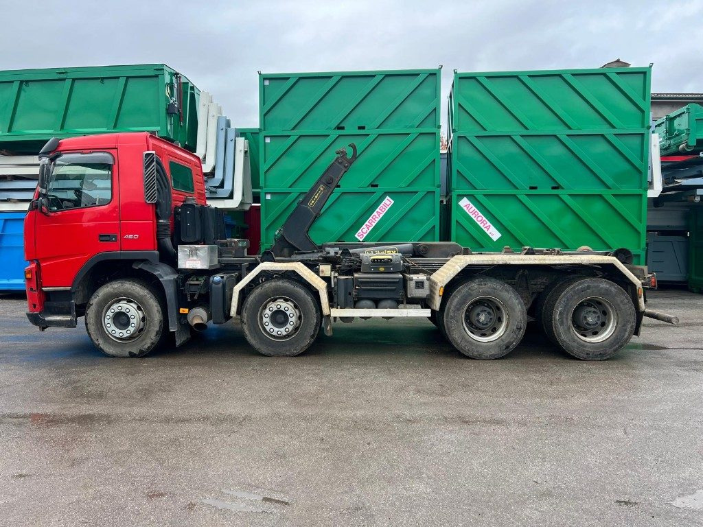 VOLVO FM460 SCARRABILE 8X4 - شاحنة ذات الخطاف: صور 2 VOLVO FM460 SCARRABILE 8X4 - شاحنة ذات الخطاف: صور 2