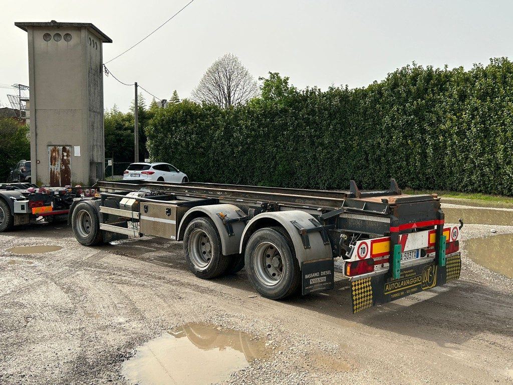 ZORZI RIMORCHIO ZORZI 26R070 SCARRABILE BALESTRATO - مقطورة هوك ليفت/ لود لوجر: صور 5 ZORZI RIMORCHIO ZORZI 26R070 SCARRABILE BALESTRATO - مقطورة هوك ليفت/ لود لوجر: صور 5