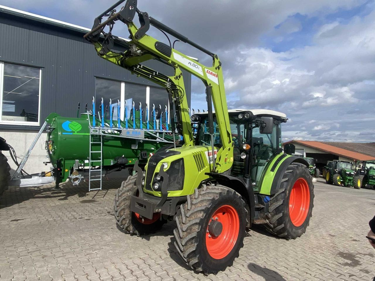 CLAAS Arion 420 - جرار: صور 1 CLAAS Arion 420 - جرار: صور 1