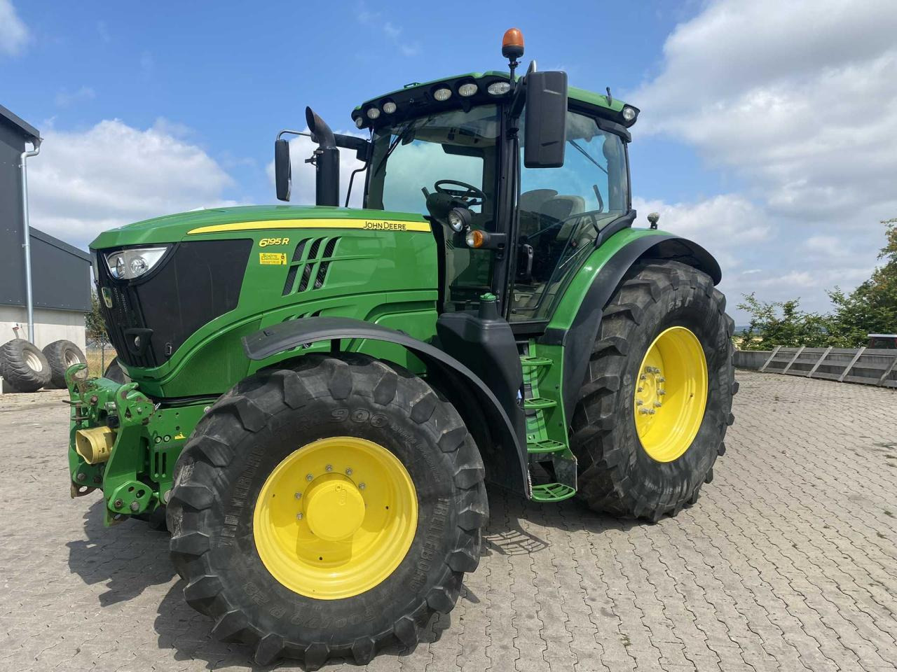 John Deere 6195R - جرار: صور 5 John Deere 6195R - جرار: صور 5