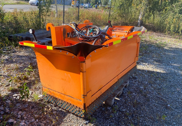 كاسحة ثلوج FMGUA195/340: صور 1