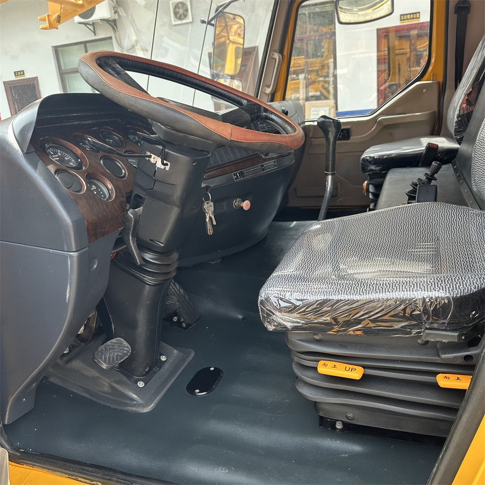 XCMG QY35K5 XCT35 QY35K5C 35 ton truck crane - موبايل كرين: صور 5 XCMG QY35K5 XCT35 QY35K5C 35 ton truck crane - موبايل كرين: صور 5