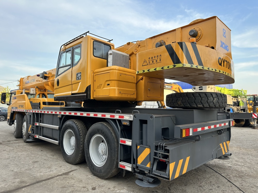 XCMG qy70kc xct75 qy75kc 70ton 75 ton 80 ton 85 ton 90 ton 100 ton 110 ton 130 ton truck crane - موبايل كرين: صور 3 XCMG qy70kc xct75 qy75kc 70ton 75 ton 80 ton 85 ton 90 ton 100 ton 110 ton 130 ton truck crane - موبايل كرين: صور 3
