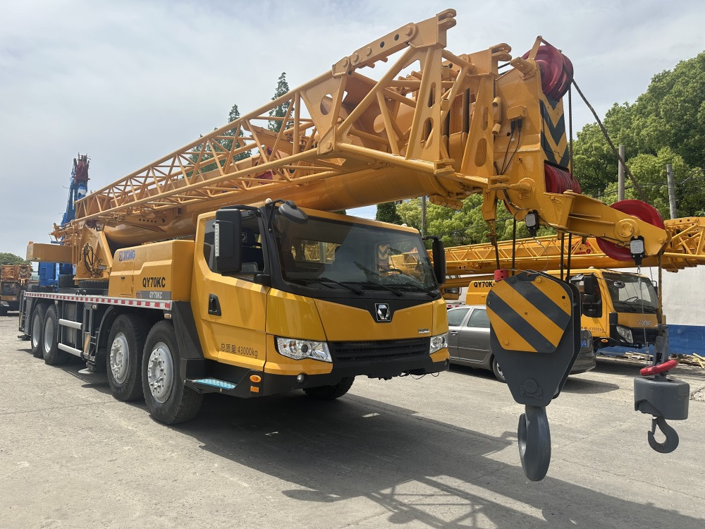 XCMG qy70kc xct75 qy75kc 70ton 75 ton 80 ton 85 ton 90 ton 100 ton 110 ton 130 ton truck crane - موبايل كرين: صور 2 XCMG qy70kc xct75 qy75kc 70ton 75 ton 80 ton 85 ton 90 ton 100 ton 110 ton 130 ton truck crane - موبايل كرين: صور 2