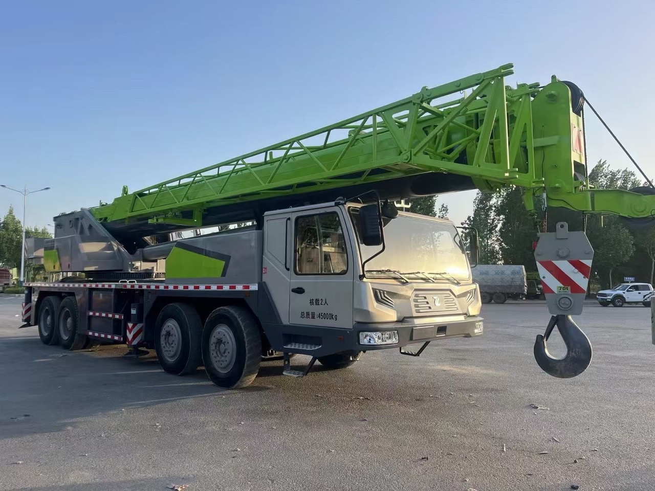 ZOOMLION ZTC700V 70 ton truck crane - موبايل كرين: صور 2 ZOOMLION ZTC700V 70 ton truck crane - موبايل كرين: صور 2