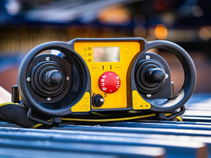 Potain IGO 30 - رافعة ذاتية التركيب: صور 3 Potain IGO 30 - رافعة ذاتية التركيب: صور 3