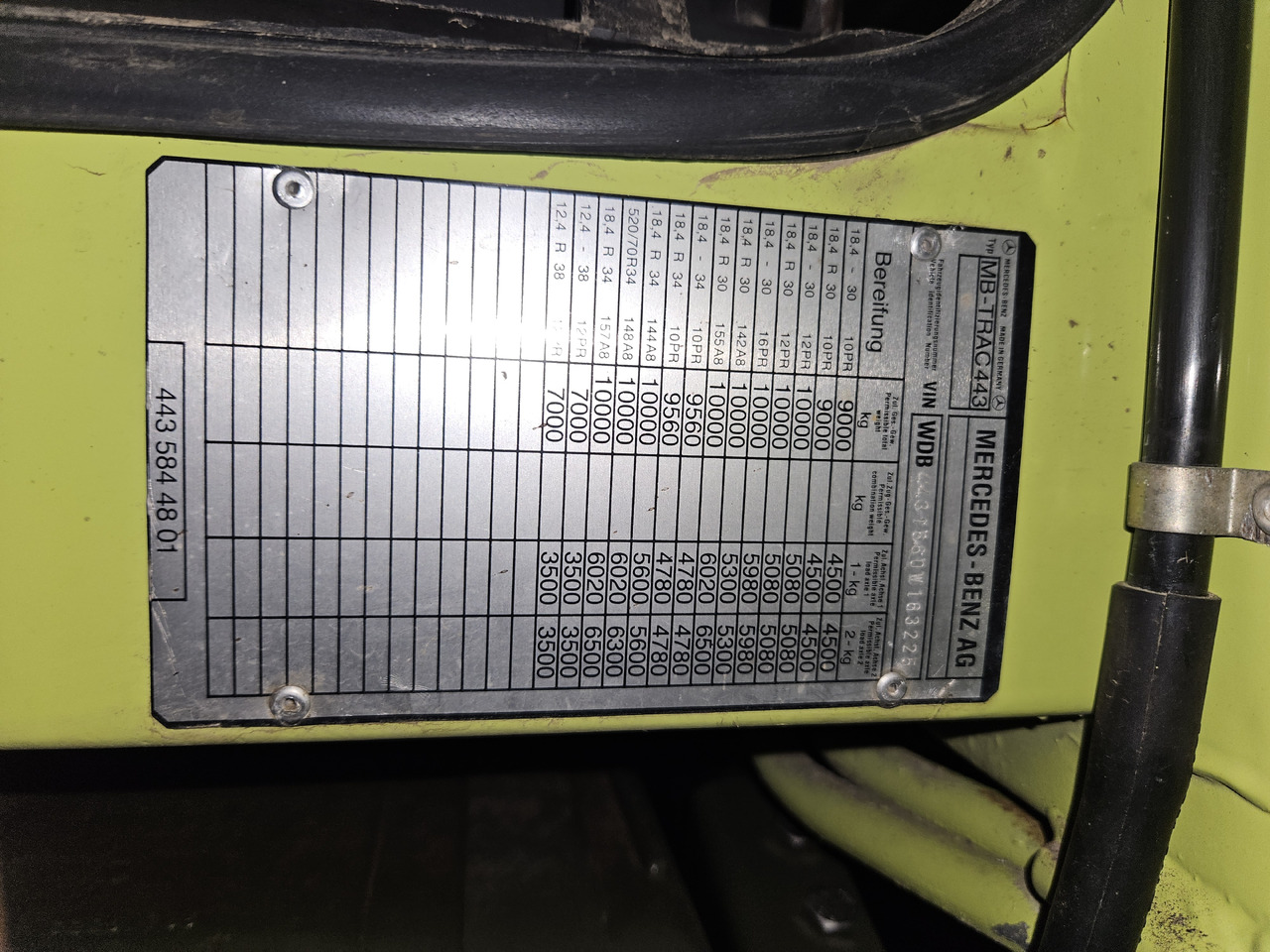 MERCEDES-BENZ MB-TRAC 1600 - جرار: صور 5 MERCEDES-BENZ MB-TRAC 1600 - جرار: صور 5