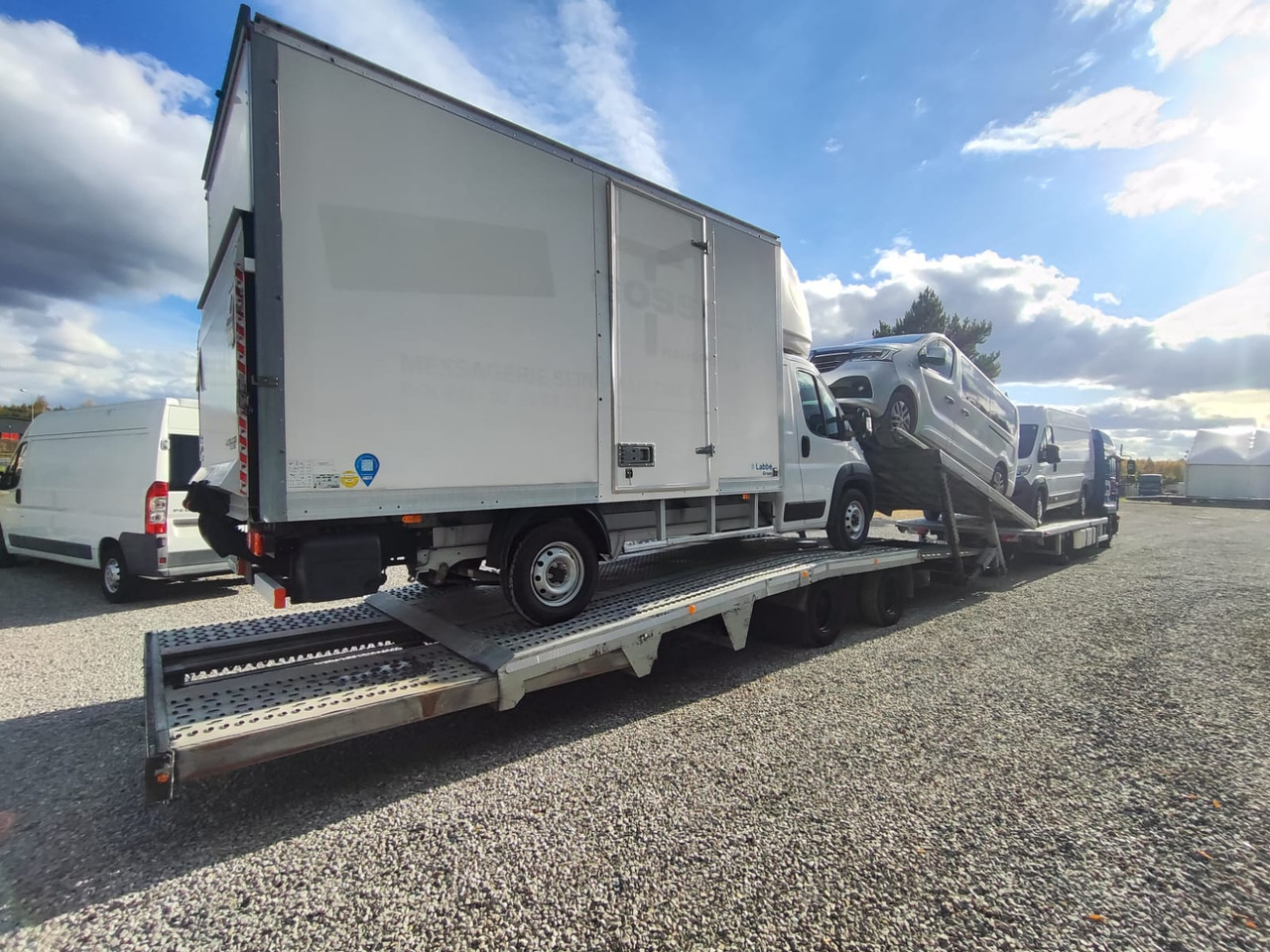 شاحنة نقل سيارات شاحنة لنقل المعدات الثقيلة MAN TGL: صور 14 شاحنة نقل سيارات شاحنة لنقل المعدات الثقيلة MAN TGL: صور 14