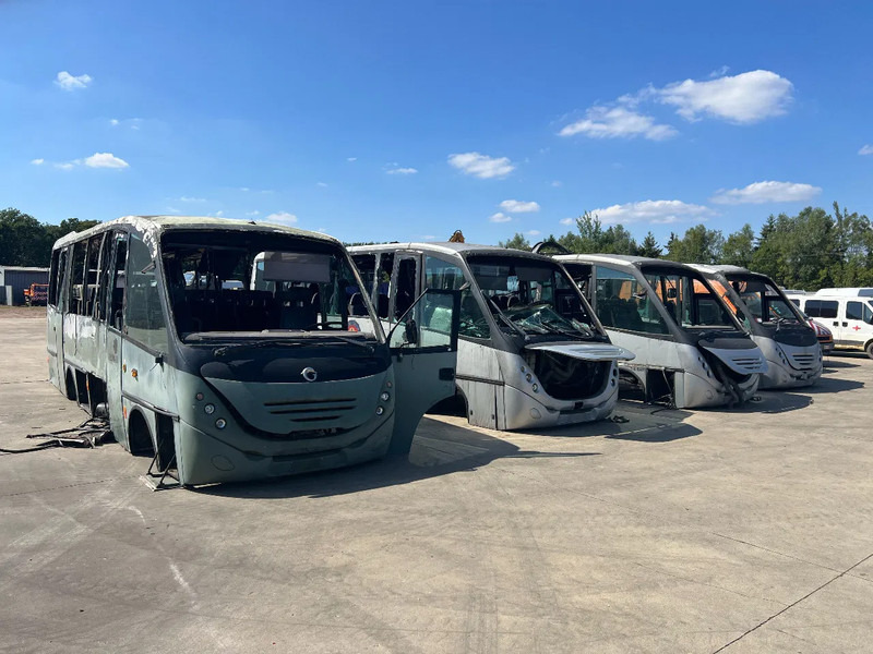 Iveco Irisbus Cimo (4x in stock) IVECO F4AE0681 5,880 cc - باص النقل بين المدن: صور 3 Iveco Irisbus Cimo (4x in stock) IVECO F4AE0681 5,880 cc - باص النقل بين المدن: صور 3