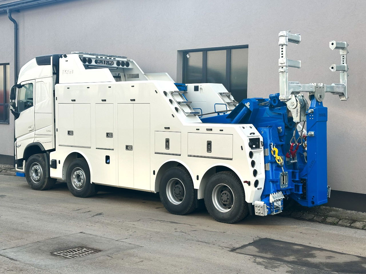 Volvo FH NEW ER4120 4 winches Volvo FH 540 8x4 WB5,6 - سيارة السحب للتصليح: صور 1 Volvo FH NEW ER4120 4 winches Volvo FH 540 8x4 WB5,6 - سيارة السحب للتصليح: صور 1