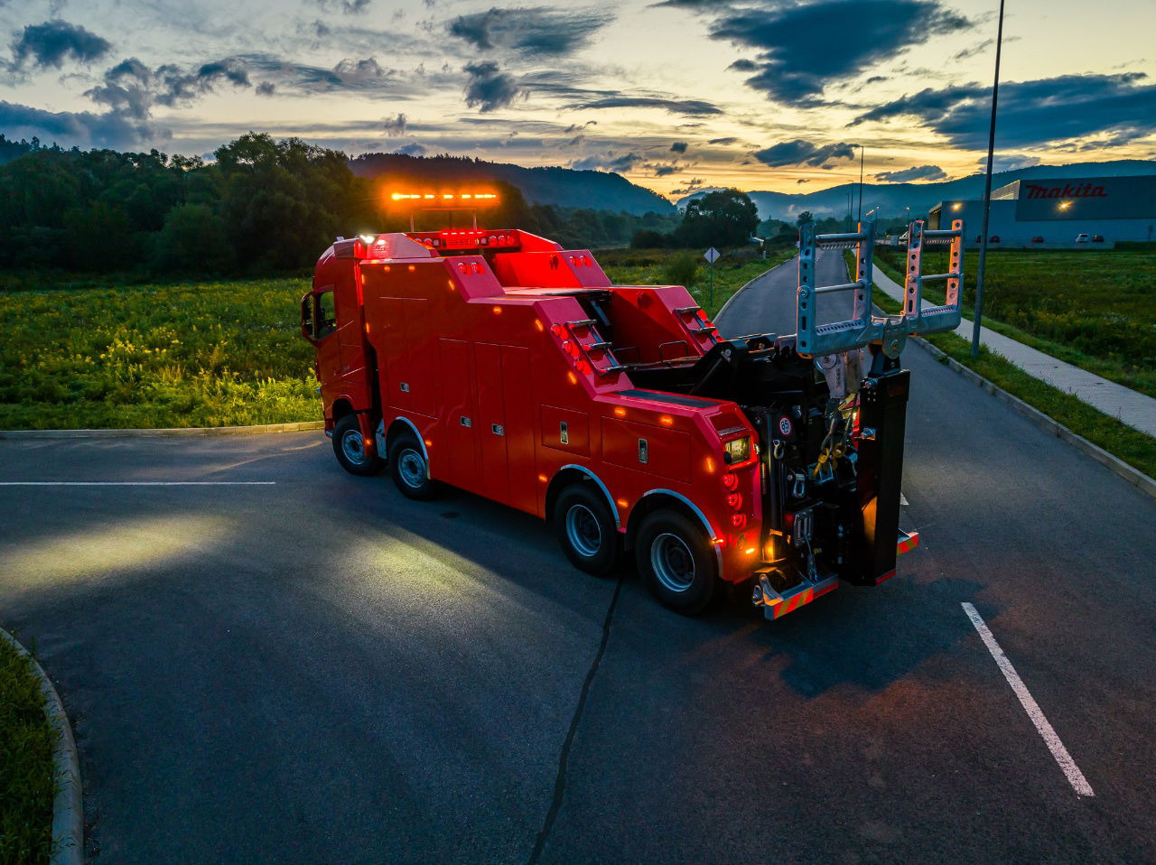 Volvo FH NEW ER4120 5 winches T-REX Volvo FH 540 8x4 WB6,0 White - سيارة السحب للتصليح: صور 3 Volvo FH NEW ER4120 5 winches T-REX Volvo FH 540 8x4 WB6,0 White - سيارة السحب للتصليح: صور 3