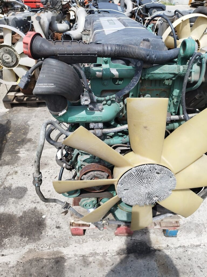 Volvo D13K truck - المحرك - شاحنة: صور 4 Volvo D13K truck - المحرك - شاحنة: صور 4