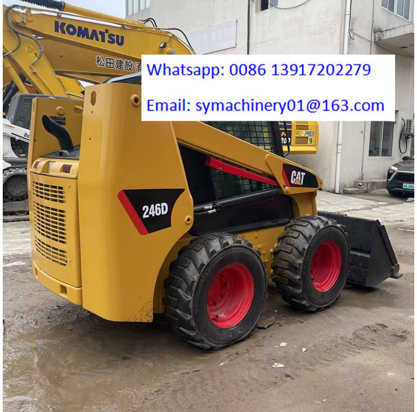 Caterpillar 246D - شيول صغير: صور 3 Caterpillar 246D - شيول صغير: صور 3