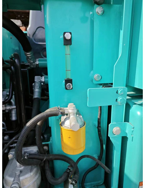 حفارة مصغرة Kobelco SK75: صور 8 حفارة مصغرة Kobelco SK75: صور 8