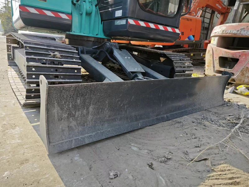 Kobelco SK75 - حفارة مصغرة: صور 5 Kobelco SK75 - حفارة مصغرة: صور 5