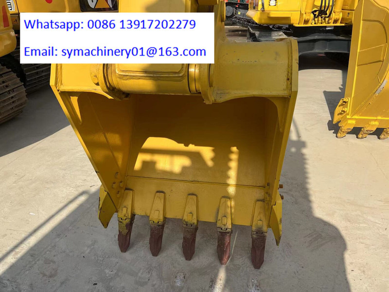 Komatsu PC130 - حفارات زحافة: صور 2 Komatsu PC130 - حفارات زحافة: صور 2