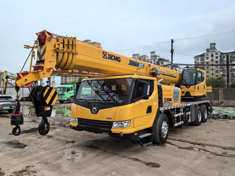 XCMG XCT25 - رافعة لجميع التضاريس: صور 1 XCMG XCT25 - رافعة لجميع التضاريس: صور 1
