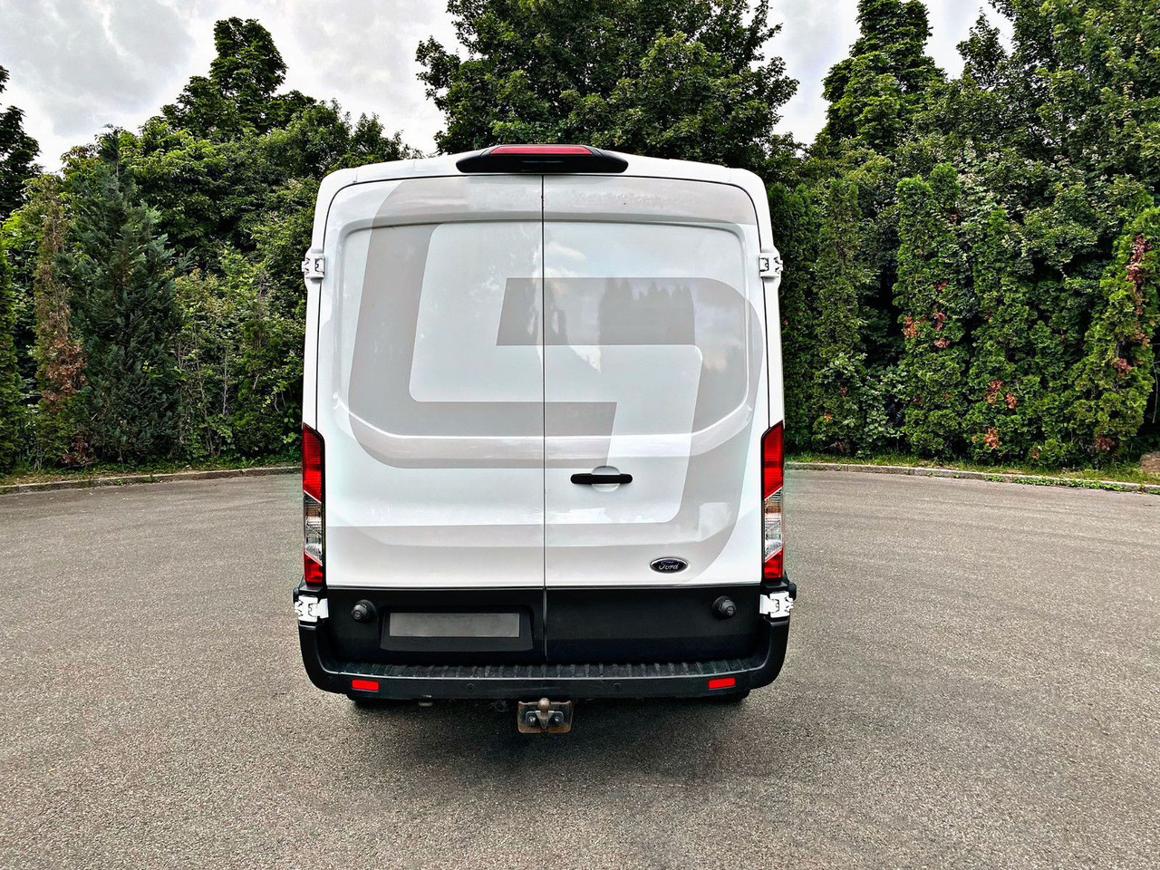 Ford Transit 350 L3H2 Trend|Kamera|6Sitzer|AHK|PDC|19 - ميكروباص: صور 4 Ford Transit 350 L3H2 Trend|Kamera|6Sitzer|AHK|PDC|19 - ميكروباص: صور 4