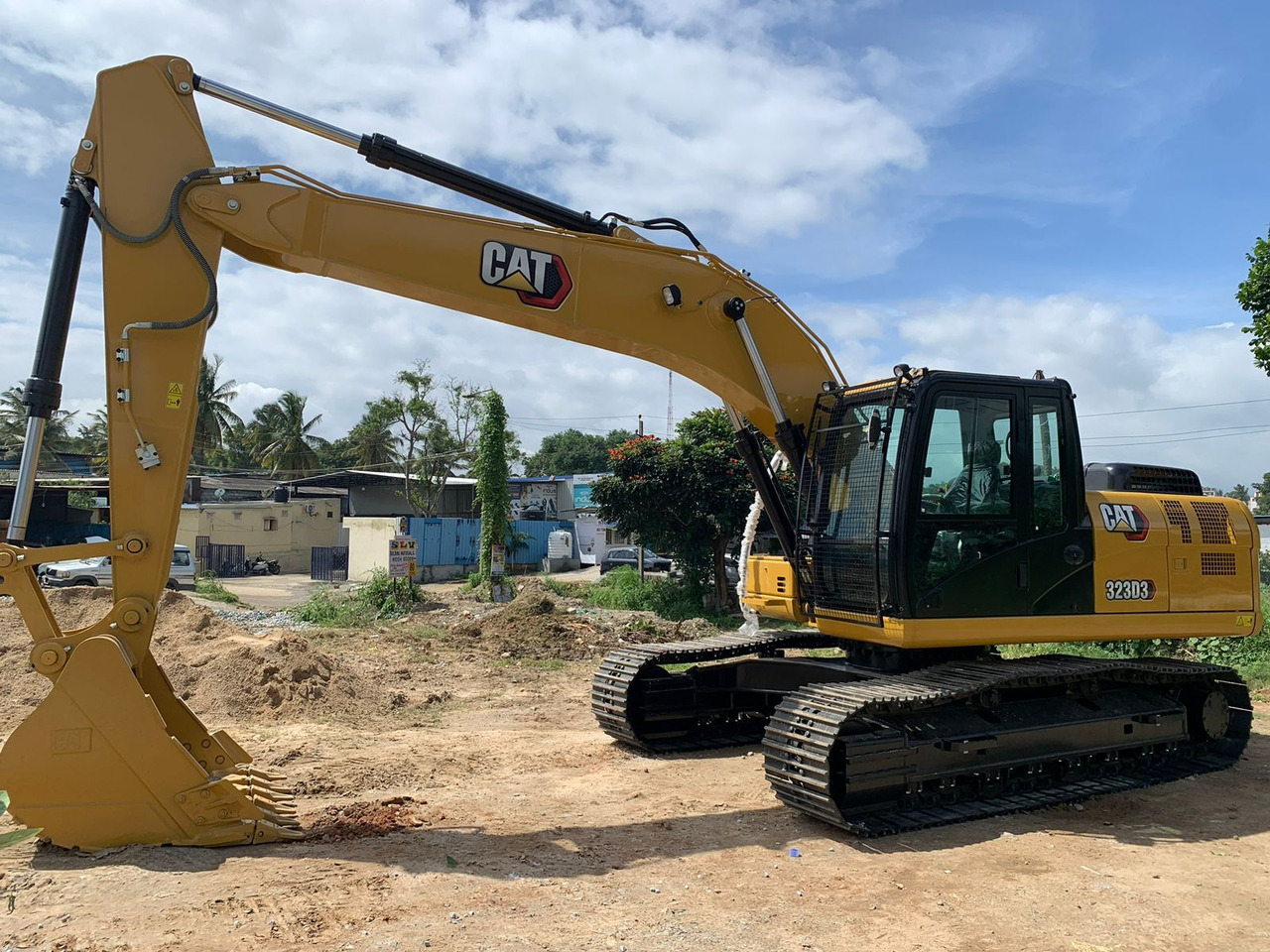 New Caterpillar 323D3 tracked excavator - حفارات زحافة: صور 1 New Caterpillar 323D3 tracked excavator - حفارات زحافة: صور 1
