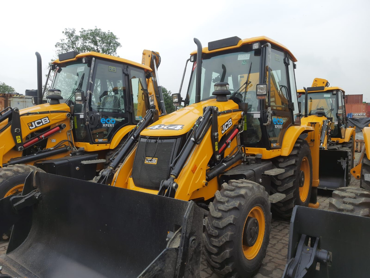 New JCB 3DX SUPER backhoe loader - حفار متعدد الاستخدام: صور 3 New JCB 3DX SUPER backhoe loader - حفار متعدد الاستخدام: صور 3
