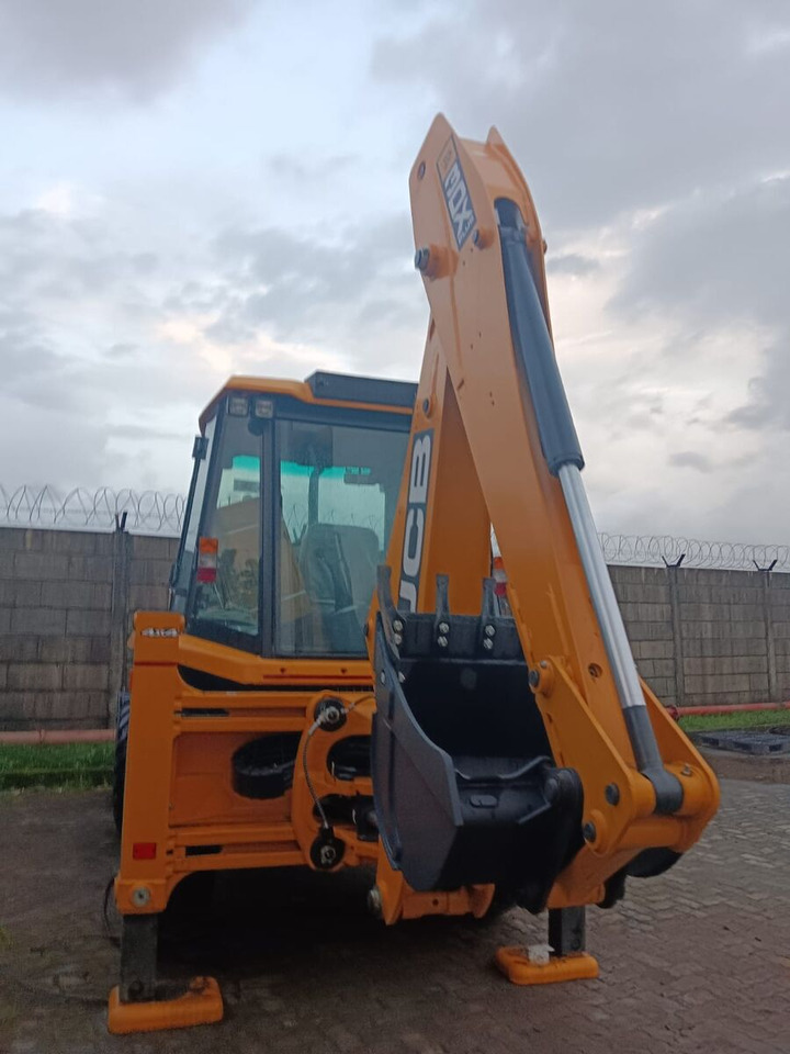 New JCB 3DX backhoe loader - حفار متعدد الاستخدام: صور 3 New JCB 3DX backhoe loader - حفار متعدد الاستخدام: صور 3