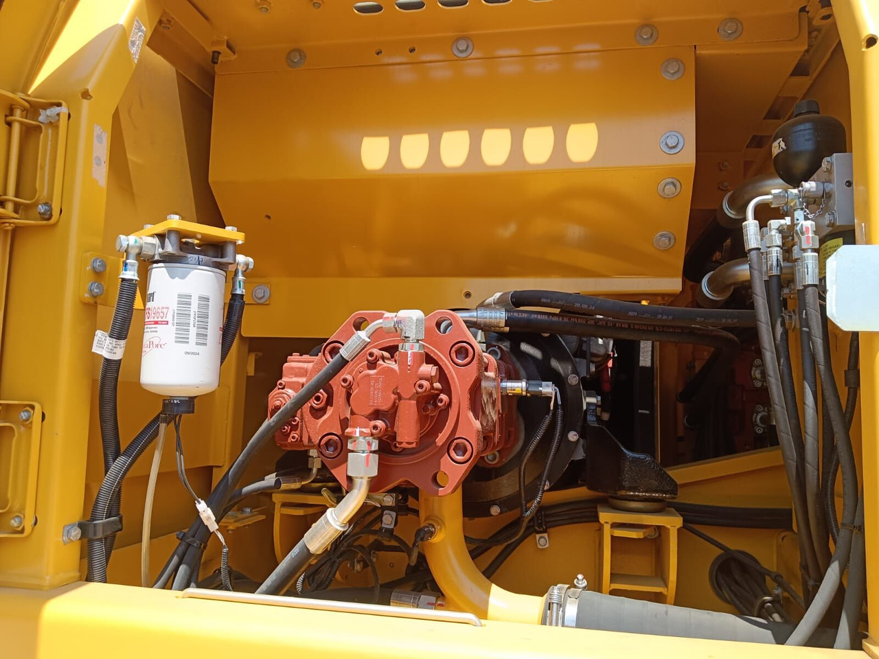 New LiuGong 925E tracked excavator - حفارات زحافة: صور 4 New LiuGong 925E tracked excavator - حفارات زحافة: صور 4