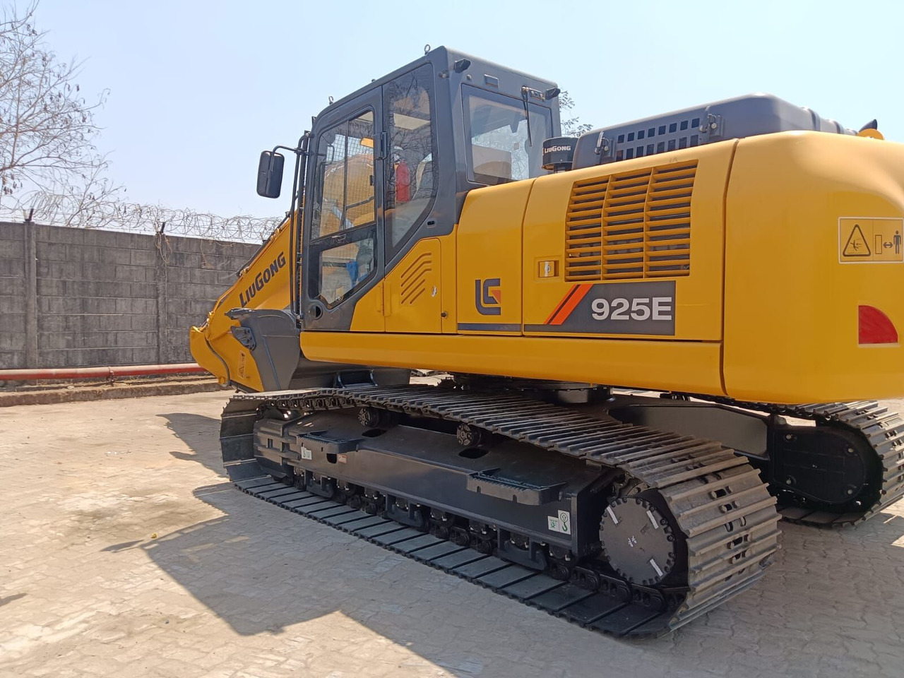 New LiuGong 925E tracked excavator - حفارات زحافة: صور 3 New LiuGong 925E tracked excavator - حفارات زحافة: صور 3