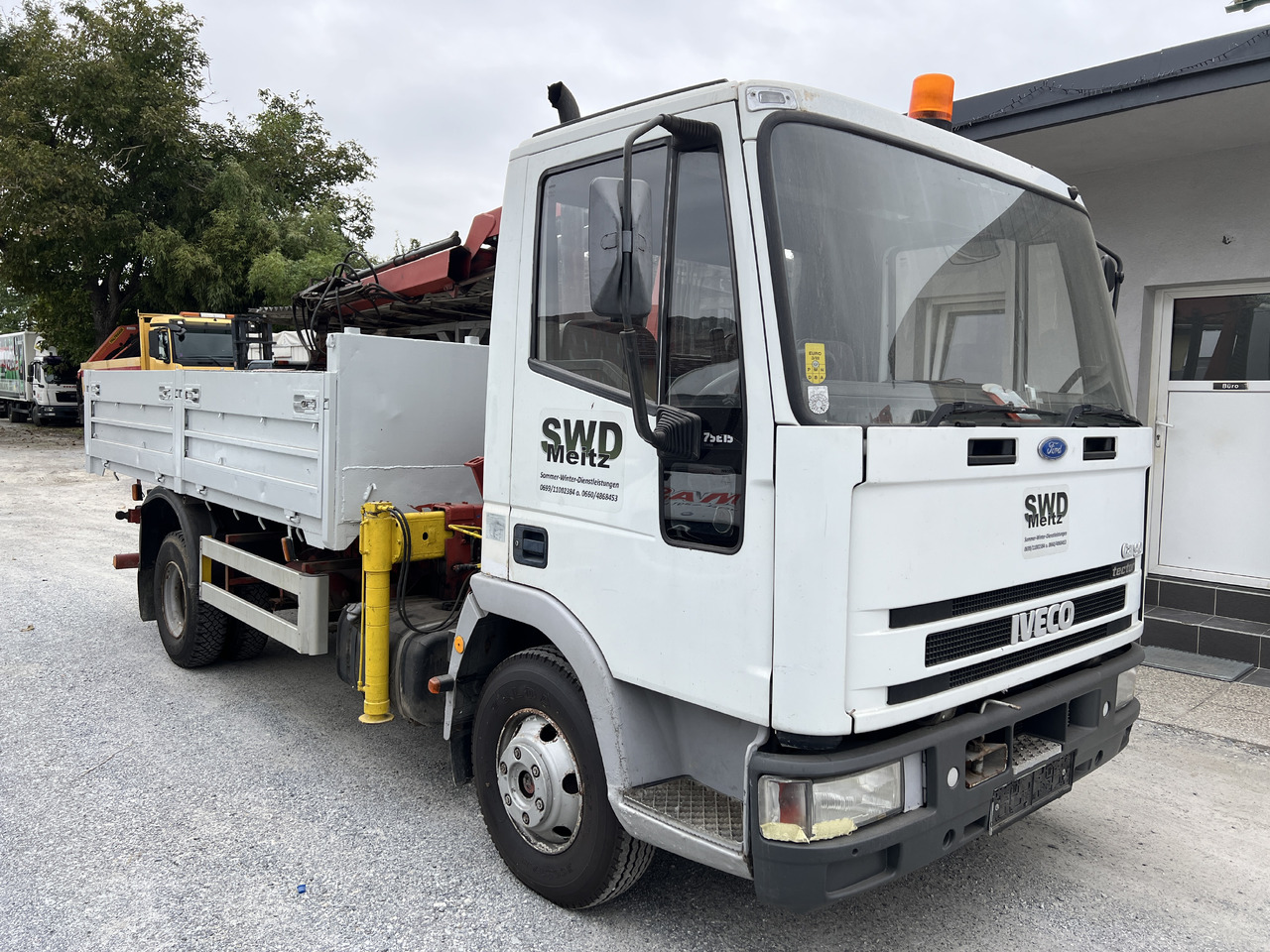 IVECO EUROCARGO 75E15 Kipper mit Kran - قلابات, شاحنة كرين: صور 1 IVECO EUROCARGO 75E15 Kipper mit Kran - قلابات, شاحنة كرين: صور 1