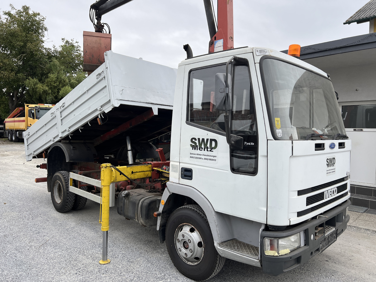 IVECO EUROCARGO 75E15 Kipper mit Kran - قلابات, شاحنة كرين: صور 2 IVECO EUROCARGO 75E15 Kipper mit Kran - قلابات, شاحنة كرين: صور 2