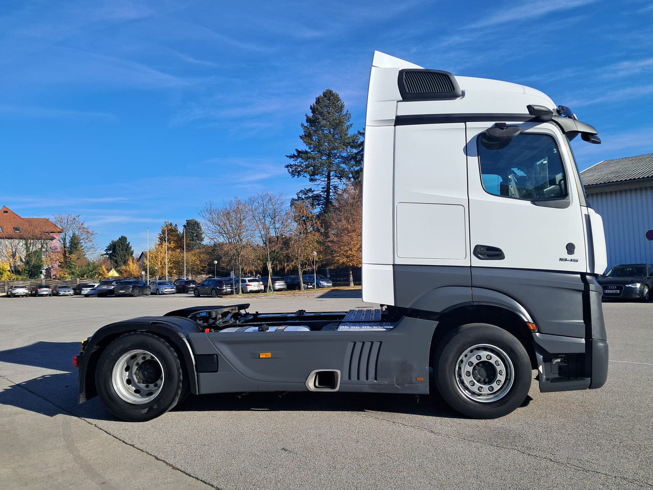 MERCEDES-BENZ Actros 18 45 | Retarder | Standklima | 4 Stück MP5 - شاحنة جرار: صور 5 MERCEDES-BENZ Actros 18 45 | Retarder | Standklima | 4 Stück MP5 - شاحنة جرار: صور 5