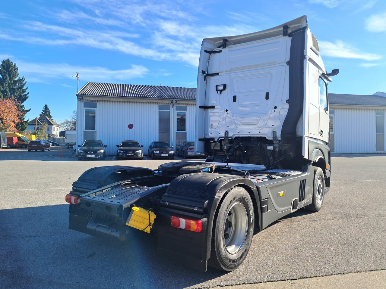 MERCEDES-BENZ Actros 18 45 | Retarder | Standklima | 4 Stück MP5 - شاحنة جرار: صور 4 MERCEDES-BENZ Actros 18 45 | Retarder | Standklima | 4 Stück MP5 - شاحنة جرار: صور 4