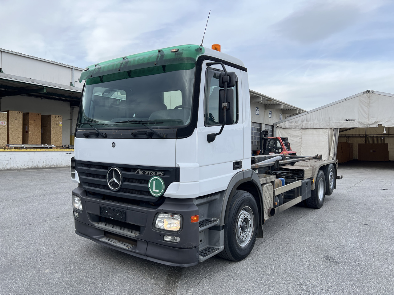 MERCEDES-BENZ Actros 25 41 | Retarder | Kupplung | Differenzial | Liftachse - شاحنة ذات الخطاف: صور 1 MERCEDES-BENZ Actros 25 41 | Retarder | Kupplung | Differenzial | Liftachse - شاحنة ذات الخطاف: صور 1