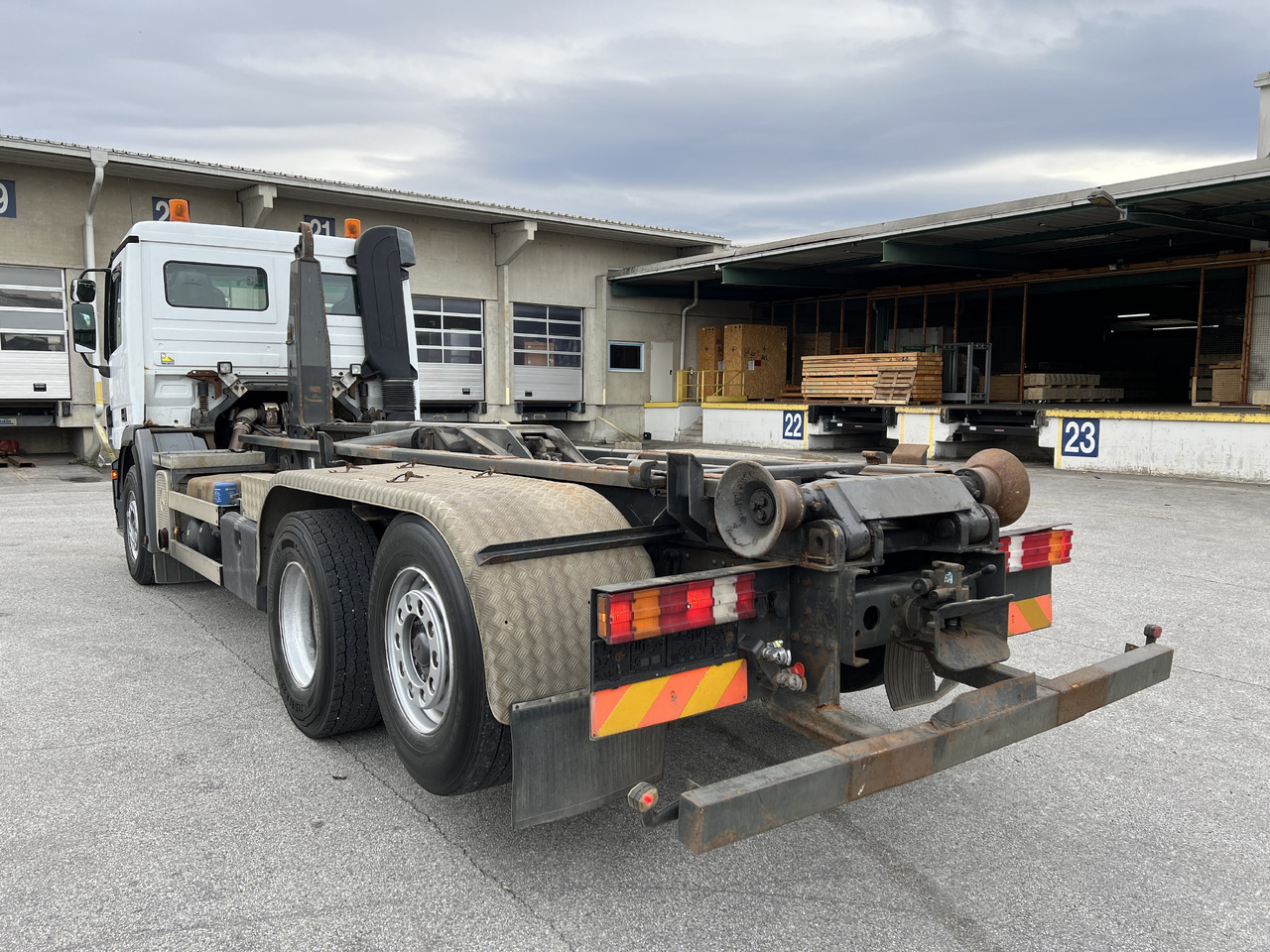 MERCEDES-BENZ Actros 25 41 | Retarder | Kupplung | Differenzial | Liftachse - شاحنة ذات الخطاف: صور 3 MERCEDES-BENZ Actros 25 41 | Retarder | Kupplung | Differenzial | Liftachse - شاحنة ذات الخطاف: صور 3