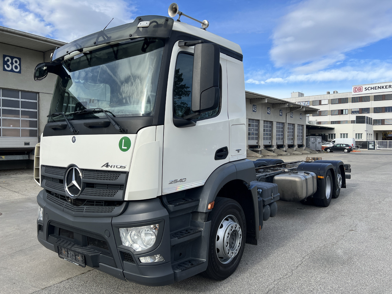 MERCEDES-BENZ Antos 25 40 | Standheizung | Klima | Liftachse - الشاسيه شاحنة: صور 1 MERCEDES-BENZ Antos 25 40 | Standheizung | Klima | Liftachse - الشاسيه شاحنة: صور 1