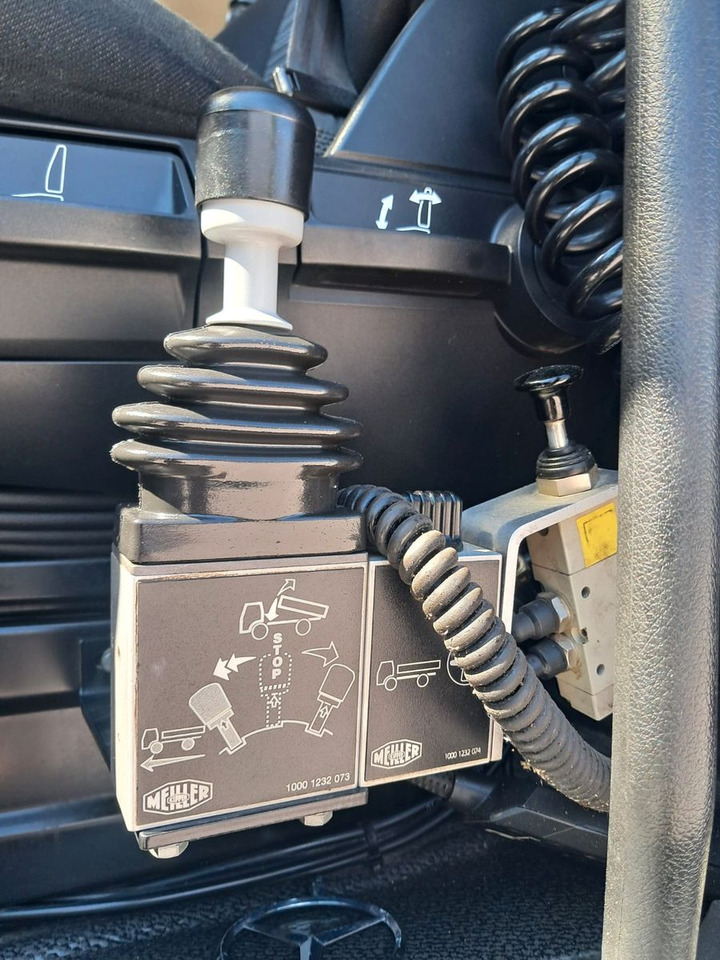 قلابات Mercedes-Benz Actros 2651 Dreiseitk.|Lift-Lenk | Klima | Retar: صور 11 قلابات Mercedes-Benz Actros 2651 Dreiseitk.|Lift-Lenk | Klima | Retar: صور 11