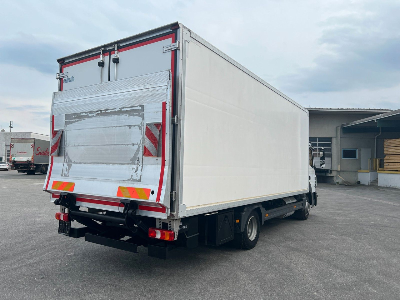 Mercedes-Benz Atego 8.21 Kühlkoffer LBW | Klima | Tempo | Dif - مبردة شاحنة: صور 3 Mercedes-Benz Atego 8.21 Kühlkoffer LBW | Klima | Tempo | Dif - مبردة شاحنة: صور 3