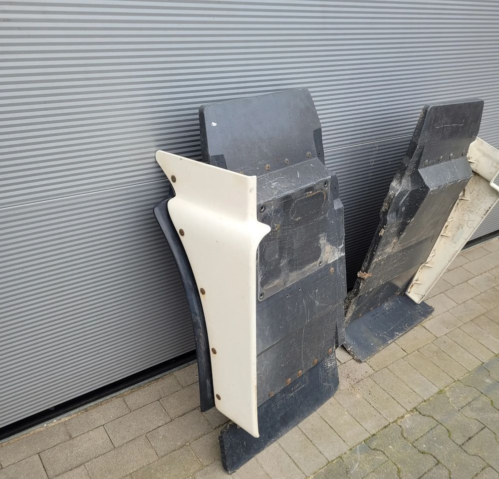 BŁOTNIK CHLPACZE MAN TGX SZEROKA KABINA CHWALIM116 - درابزين - شاحنة: صور 2 BŁOTNIK CHLPACZE MAN TGX SZEROKA KABINA CHWALIM116 - درابزين - شاحنة: صور 2