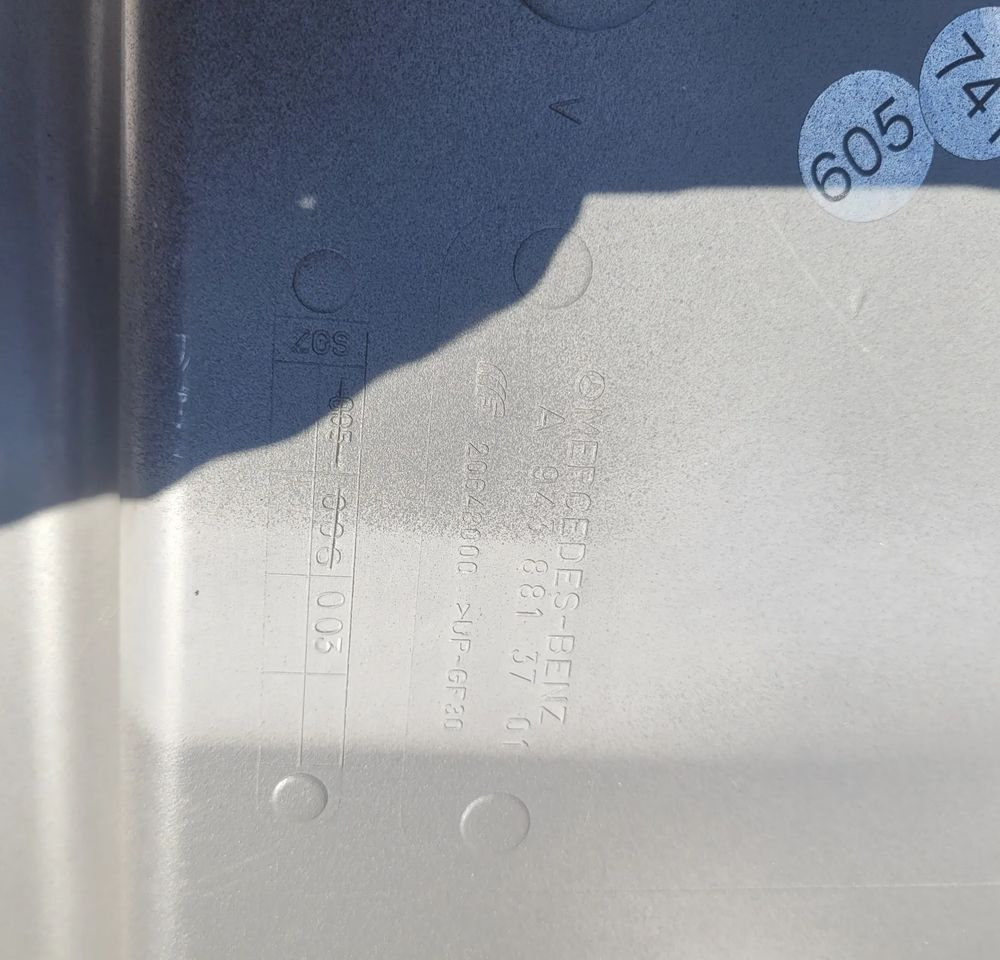 BŁOTNIK LH MERCEDES ACTROS MP3 NOWY ORYGINAŁ A9438813701 CHWALIM116 - درابزين - شاحنة: صور 3 BŁOTNIK LH MERCEDES ACTROS MP3 NOWY ORYGINAŁ A9438813701 CHWALIM116 - درابزين - شاحنة: صور 3