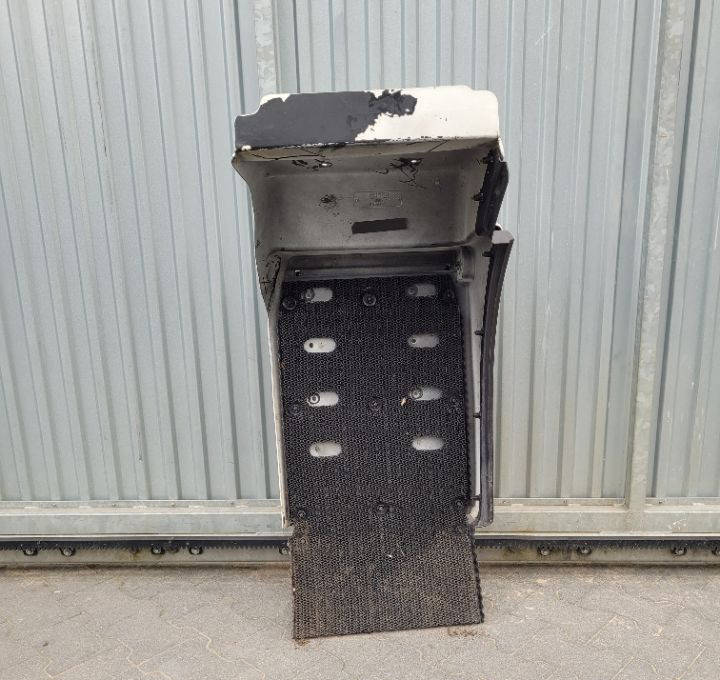 BLOTNIK MAN TGM LH NOWY ORYGINAL 81.61210.0541/0547 - درابزين - شاحنة: صور 3 BLOTNIK MAN TGM LH NOWY ORYGINAL 81.61210.0541/0547 - درابزين - شاحنة: صور 3