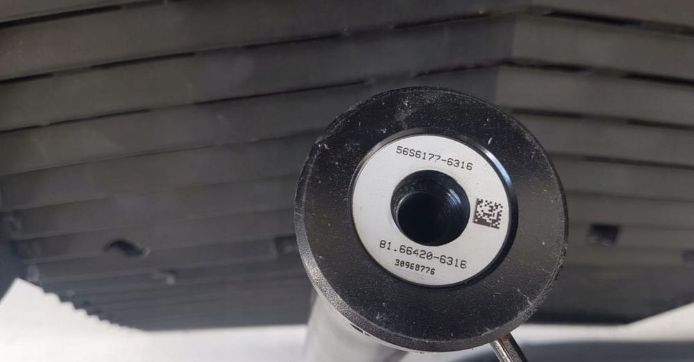 Błotniki błotnik MAN TGS TGA TGX ORYGINAŁ NOWY - درابزين - شاحنة: صور 3 Błotniki błotnik MAN TGS TGA TGX ORYGINAŁ NOWY - درابزين - شاحنة: صور 3